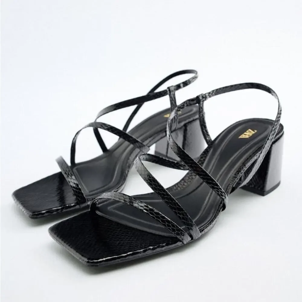 ZARA MID HEIGHT BLOCK HEEL SANDALS
BLACK - Picture 4 of 7